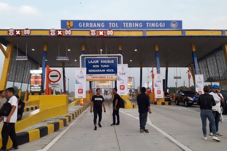 Tol Tebing Tinggi