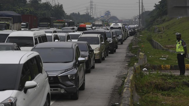 Kurangi Kecelakaan saat Lewat Tol