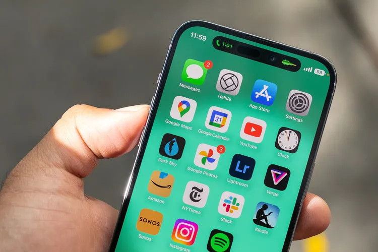 Cara Atasi iPhone yang Hilang Sinyal